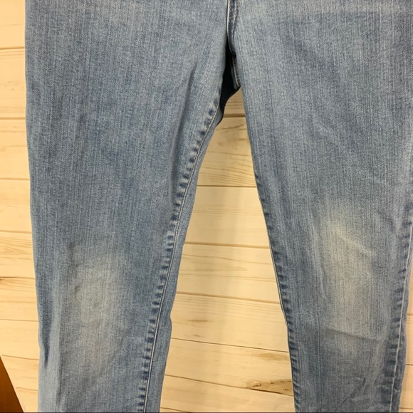 ASOS Mid Rise Jeans - Picture 4 of 13